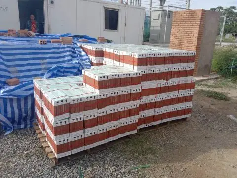 ส่ง กระเบื้องดินเผา 8×8 สีไลท์เรด แม่จริม น่าน