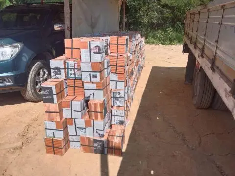 ส่ง กระเบื้องดินเผา 8×8 แม่แจ่ม เชียงใหม่