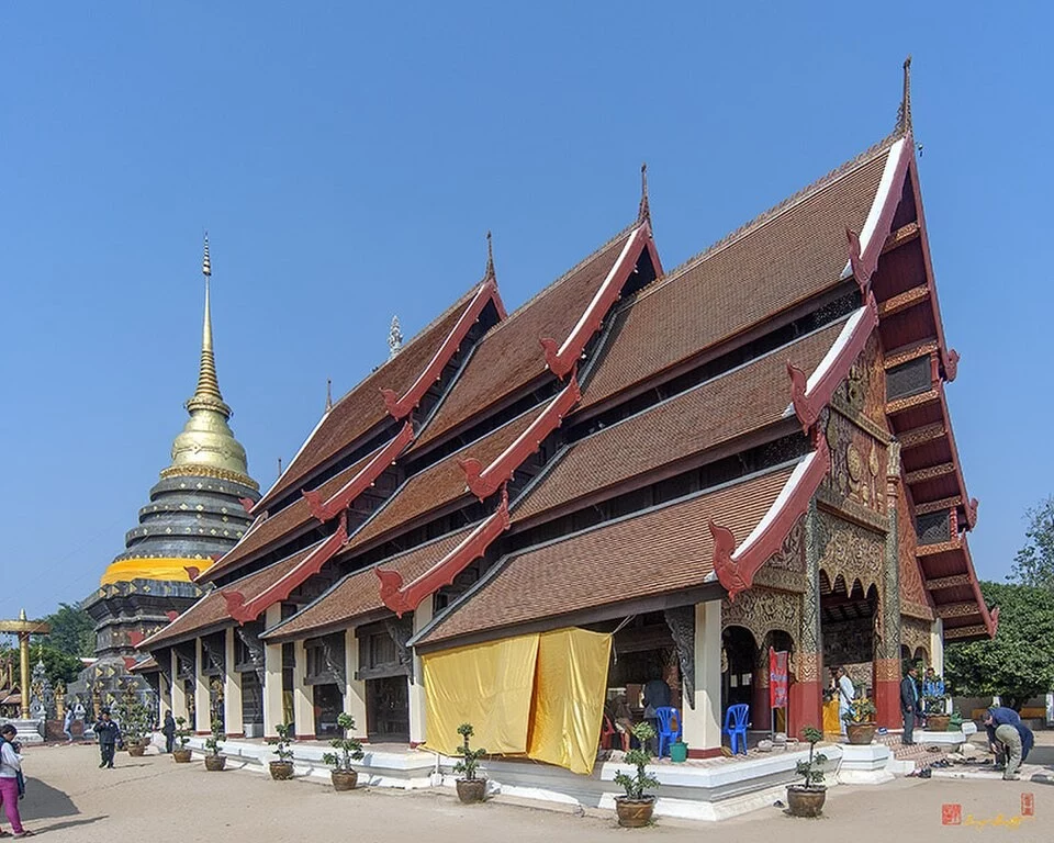 วิหารหลวงและพระธาตุเจดีย์วัดพระธาตุลำปางหลวง
