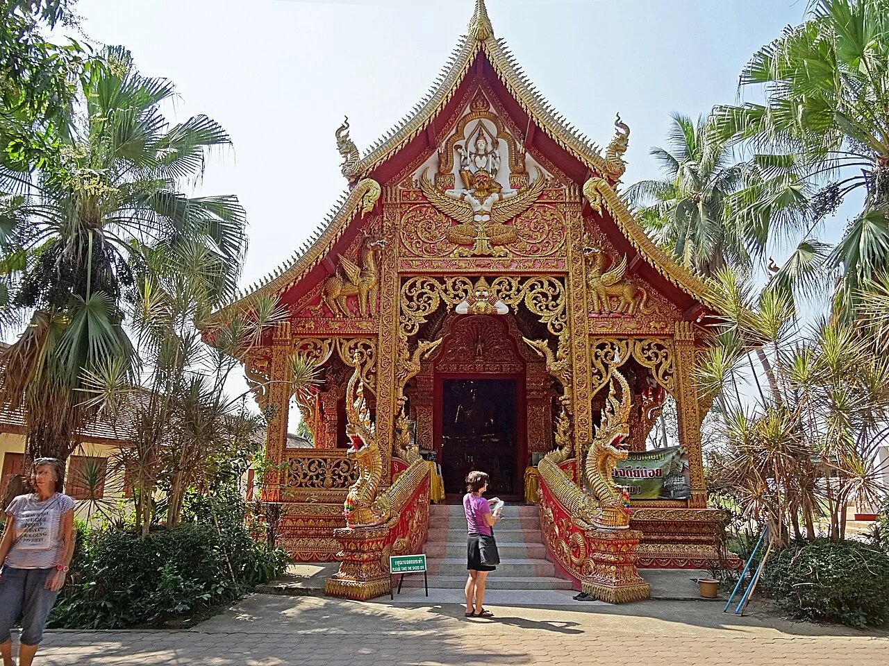 บรรยากาศสถาปัตยกรรมในวัดพระธาตุลำปางหลวง อำเภอเกาะคา จังหวัดลำปาง