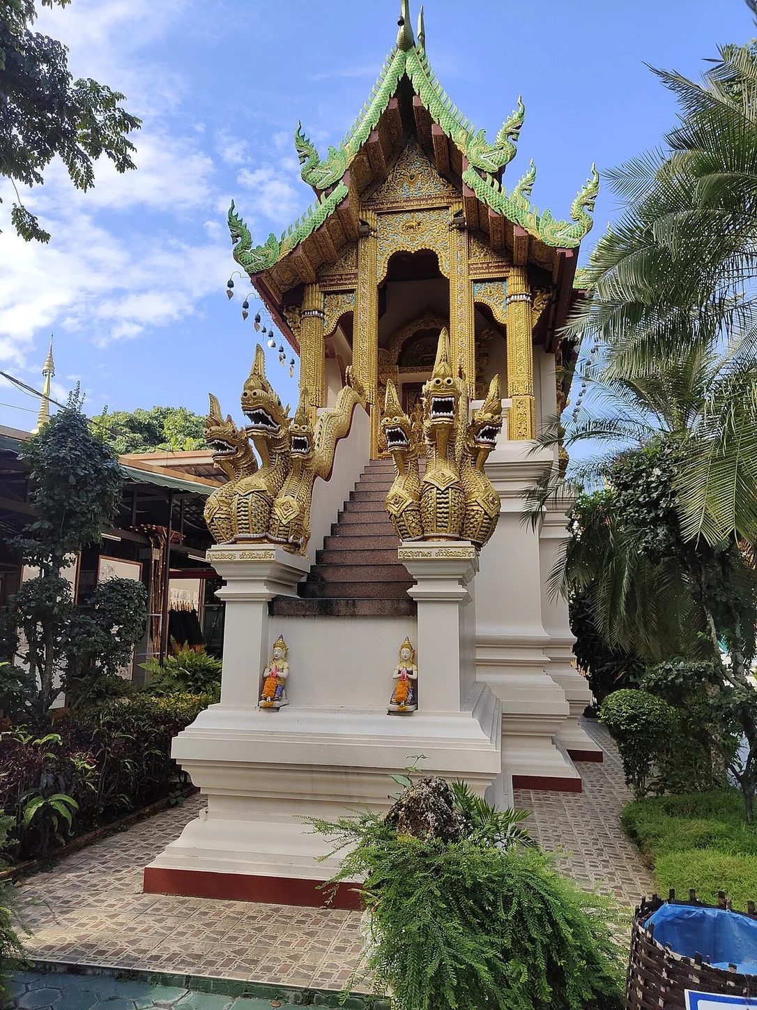 หอไตรวัดศรีดอนมูลและรายละเอียดหน้าบัน